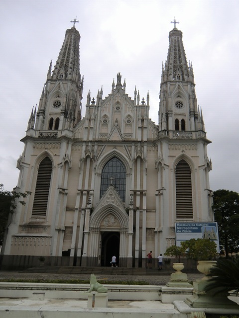 Kllner Dom in Klein - Catedral Metropolitana in der Cidade Alta (Altstadt) von Vitoria