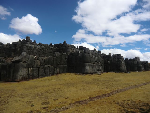 Saqsayhuaman