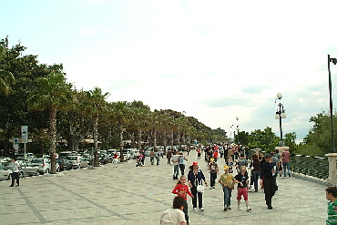 Trubel an der Promenade in Reggio di Calabria