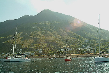 Ankern unterm Stromboli