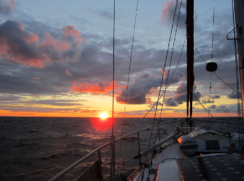Hat der technische Direktor natrlich keine Zeit, sich den Sonnenuntergang anzugucken