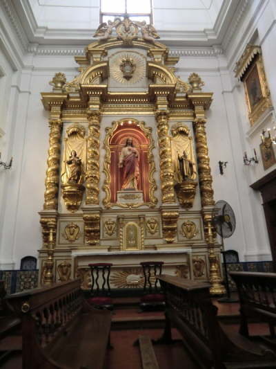 02.02.Kirche in Recoleta