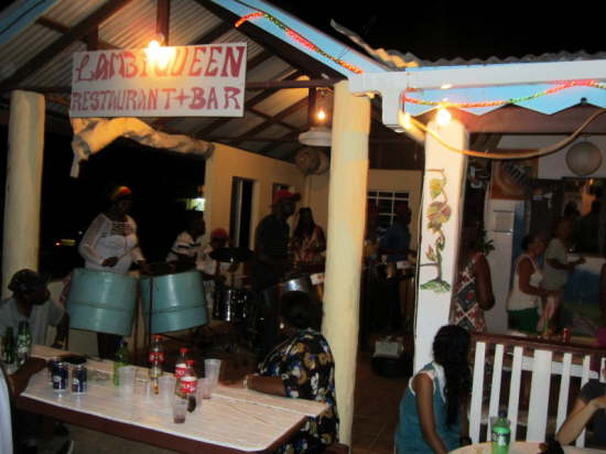 16.8.Steelband-Abend in der Lambi-Queen