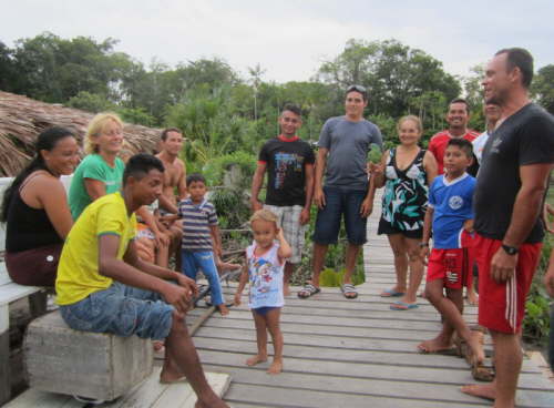 16.12.Empfangskomitee mit Papagei