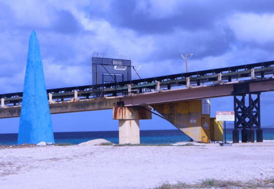 1.Obelisk vor Salt Loading Pier