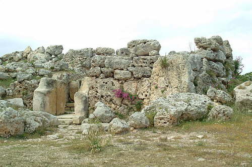 04.05. Der  Ggantija-Tempel