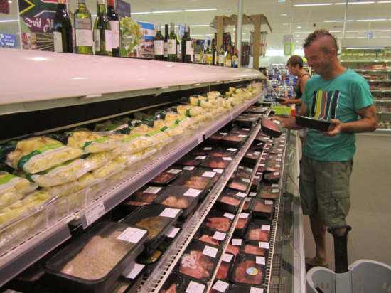 6.Fleischtheke im Van den Tweel-Supermarkt :)