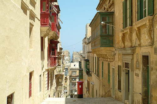 08.05. Typische Haeuserzeile